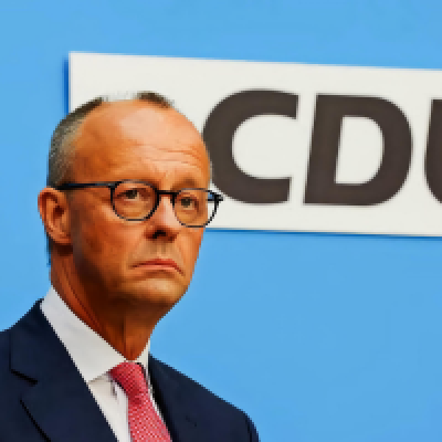 Friedrich Merz Sinaliza Flexibilidade para Financiamento Comum de Defesa na UE